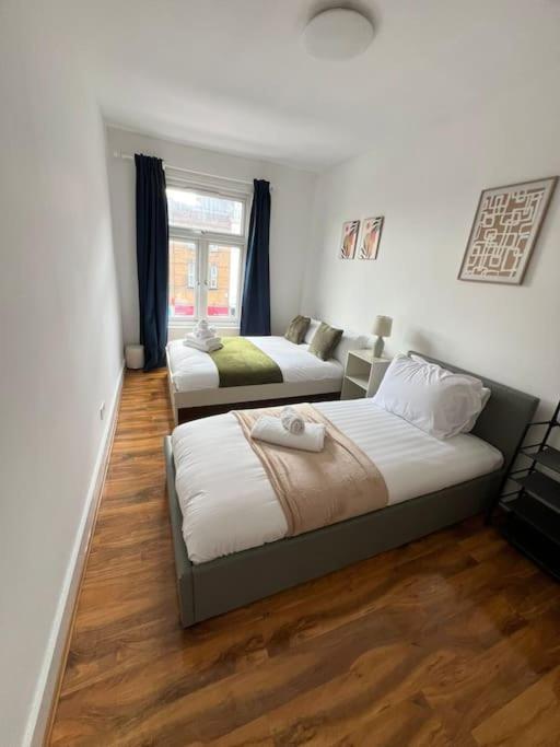 2 Bedroom Near Station Appartamento Londra